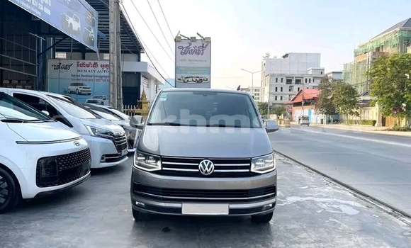 Buy Used Volkswagen Multivan Other Car in Chbar Mon in Kampong Speu Province Buy Used Volkswagen Multivan Other Car in Chbar Mon in Kampong Speu Province