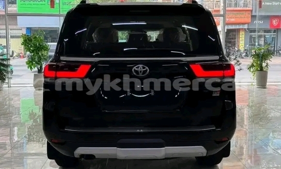 Buy Used Toyota Land Cruiser Black Car in Chbar Mon in Kampong Speu Province Buy Used Toyota Land Cruiser Black Car in Chbar Mon in Kampong Speu Province