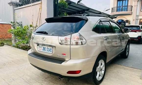 Buy Used Lexus RX 330 Other Car in Cheom Ksan in Preah Vihear Province Buy Used Lexus RX 330 Other Car in Cheom Ksan in Preah Vihear Province