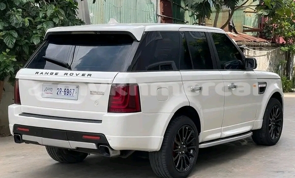 Buy Used Range Rover Range Rover White Car in Chbar Mon in Kampong Speu Province Buy Used Range Rover Range Rover White Car in Chbar Mon in Kampong Speu Province