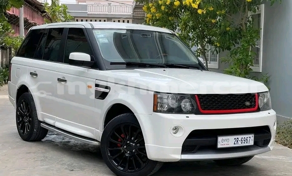Buy Used Range Rover Range Rover White Car in Chbar Mon in Kampong Speu Province Buy Used Range Rover Range Rover White Car in Chbar Mon in Kampong Speu Province