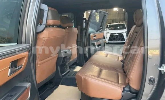 Buy Used Toyota Tundra Black Car in Chbar Mon in Kampong Speu Province Buy Used Toyota Tundra Black Car in Chbar Mon in Kampong Speu Province