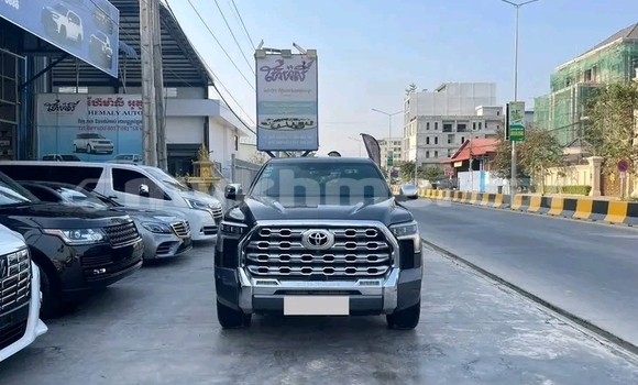 Buy Used Toyota Tundra Black Car in Chbar Mon in Kampong Speu Province Buy Used Toyota Tundra Black Car in Chbar Mon in Kampong Speu Province