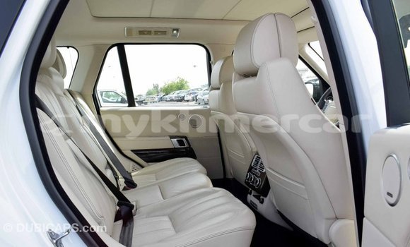 Buy Import Land Rover Range Rover White Car in Import - Dubai in Kampot Province Buy Import Land Rover Range Rover White Car in Import - Dubai in Kampot Province
