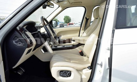 Buy Import Land Rover Range Rover White Car in Import - Dubai in Kampot Province Buy Import Land Rover Range Rover White Car in Import - Dubai in Kampot Province
