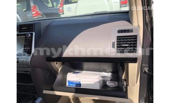 Acheter Import Voiture Toyota Prado Autre à Import - Dubai, Kampot Province Acheter Import Voiture Toyota Prado Autre à Import - Dubai, Kampot Province