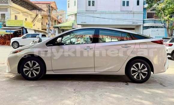 Buy Used Toyota Prius Other Car in Bavet in Svay Rieng Province Buy Used Toyota Prius Other Car in Bavet in Svay Rieng Province