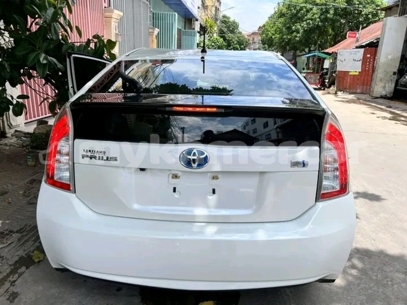 Big with watermark toyota prius kampong speu province chbar mon 9317