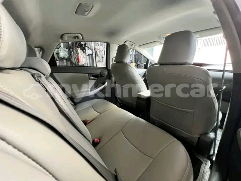 Big with watermark toyota prius kampong speu province chbar mon 9317