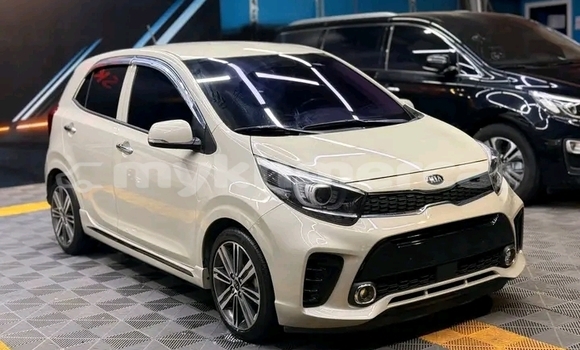 Buy Used Kia Morning White Car in Kampot in Kampot Province Buy Used Kia Morning White Car in Kampot in Kampot Province