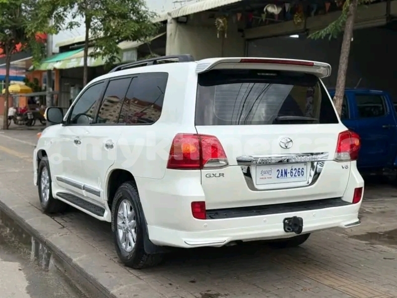 Big with watermark toyota land cruiser koh kong province khemarak phoumin 9323
