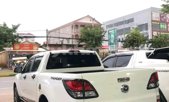 Buy Used Mazda BT-50 White Car in Chbar Mon in Kampong Speu Province Buy Used Mazda BT-50 White Car in Chbar Mon in Kampong Speu Province