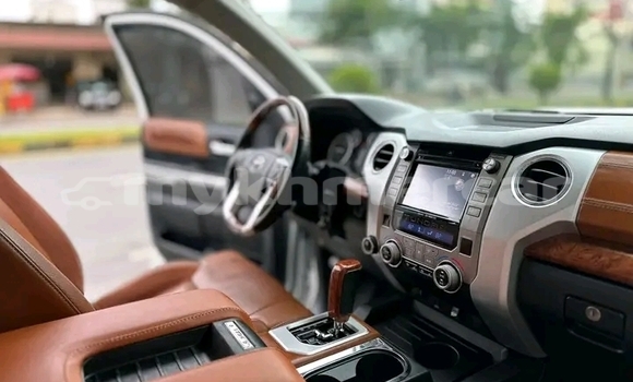 Buy Used Toyota Tundra White Car in Chbar Mon in Kampong Speu Province Buy Used Toyota Tundra White Car in Chbar Mon in Kampong Speu Province