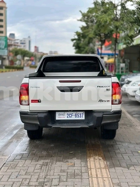 Big with watermark toyota hiluxe revo kampong speu province chbar mon 9326
