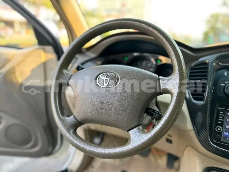 Big with watermark toyota highlander preah vihear province cheom ksan 9327