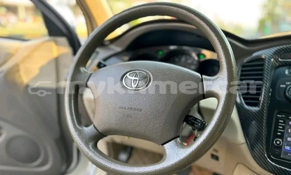 Buy Used Toyota Highlander White Car in Cheom Ksan in Preah Vihear Province Buy Used Toyota Highlander White Car in Cheom Ksan in Preah Vihear Province