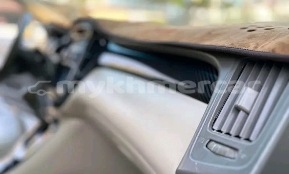 Buy Used Toyota Highlander White Car in Cheom Ksan in Preah Vihear Province Buy Used Toyota Highlander White Car in Cheom Ksan in Preah Vihear Province