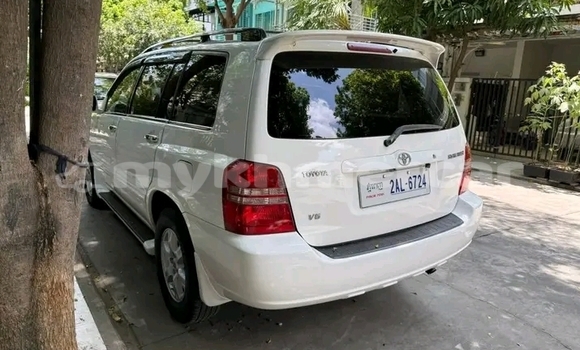 Buy Used Toyota Highlander White Car in Oudong in Kampong Speu Province Buy Used Toyota Highlander White Car in Oudong in Kampong Speu Province