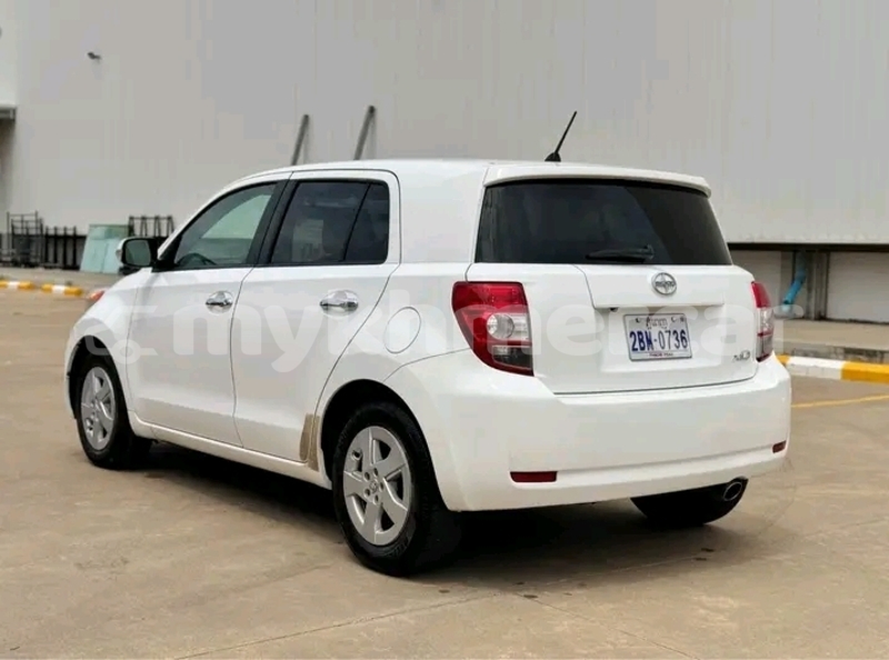 Big with watermark toyota sequoia kampong speu province chbar mon 9339