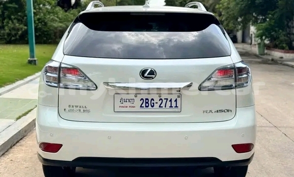 Buy Used Lexus NX White Car in Chbar Mon in Kampong Speu Province Buy Used Lexus NX White Car in Chbar Mon in Kampong Speu Province