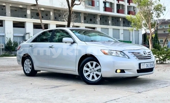 Buy Used Toyota Camry White Car in Chbar Mon in Kampong Speu Province Buy Used Toyota Camry White Car in Chbar Mon in Kampong Speu Province