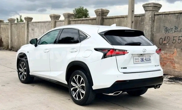 Buy Used Lexus LS White Car in Chbar Mon in Kampong Speu Province Buy Used Lexus LS White Car in Chbar Mon in Kampong Speu Province