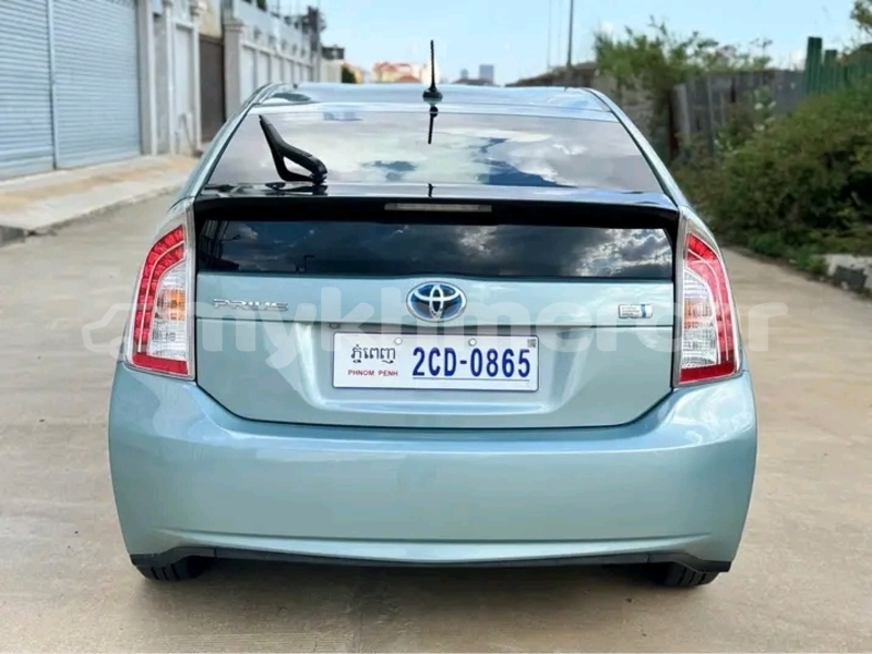 Big with watermark toyota prius kampong speu province chbar mon 9344