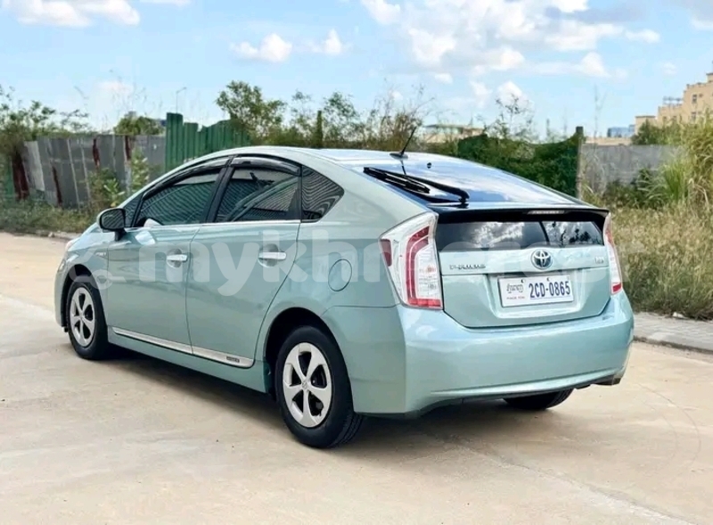 Big with watermark toyota prius kampong speu province chbar mon 9344