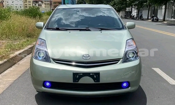 Buy Used Toyota Prius Other Car in Chbar Mon in Kampong Speu Province Buy Used Toyota Prius Other Car in Chbar Mon in Kampong Speu Province