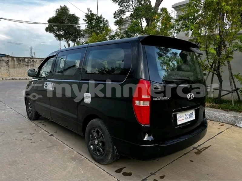 Big with watermark hyundai starex kampong speu province chbar mon 9349