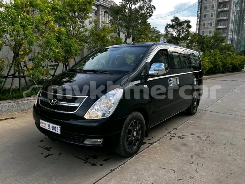 Big with watermark hyundai starex kampong speu province chbar mon 9349