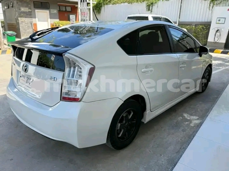 Big with watermark toyota prius alpha kampong speu province chbar mon 9352