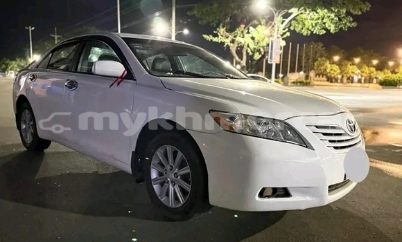 Buy Used Toyota Camry White Car in Chbar Mon in Kampong Speu Province Buy Used Toyota Camry White Car in Chbar Mon in Kampong Speu Province