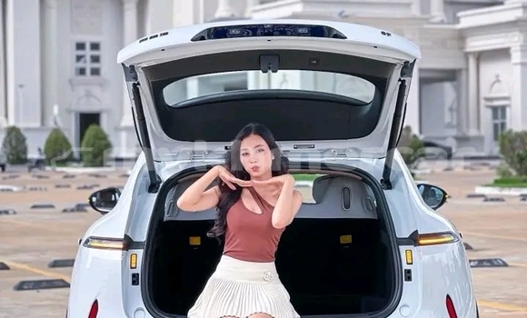 Buy Used Range Rover Range Rover White Car in Chbar Mon in Kampong Speu Province Buy Used Range Rover Range Rover White Car in Chbar Mon in Kampong Speu Province