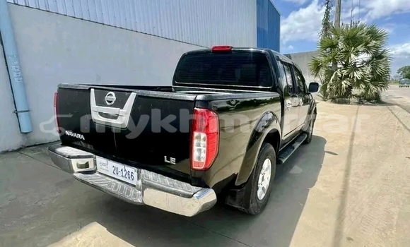 Buy Used Nissan Navara Black Car in Chbar Mon in Kampong Speu Province
