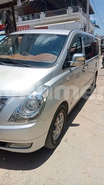 Big with watermark hyundai h1 kampong speu province chbar mon 9362