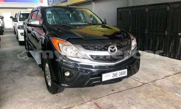 Acheter Occasion Voiture Mazda BT-50 Noir à Banlung, Ratanakiri Province Acheter Occasion Voiture Mazda BT-50 Noir à Banlung, Ratanakiri Province