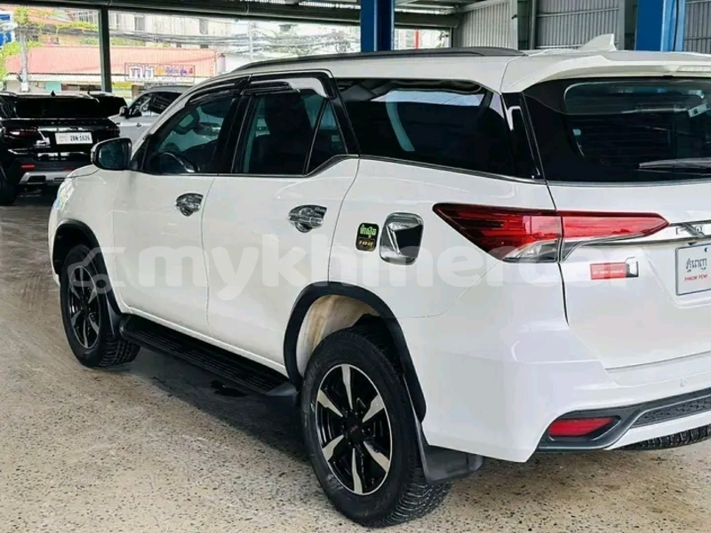 Big with watermark toyota fortuner kampong speu province chbar mon 9376