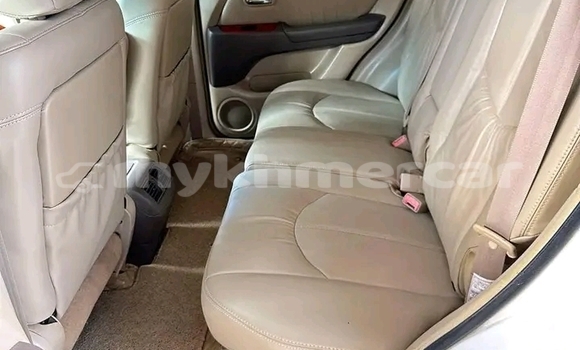 Acheter Occasion Voiture Lexus RX 300 Autre à Chbar Mon, Kampong Speu Province Acheter Occasion Voiture Lexus RX 300 Autre à Chbar Mon, Kampong Speu Province