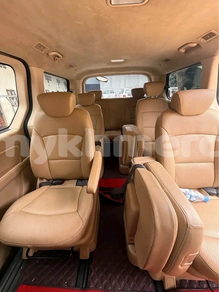 Big with watermark hyundai h1 kampong speu province chbar mon 9383