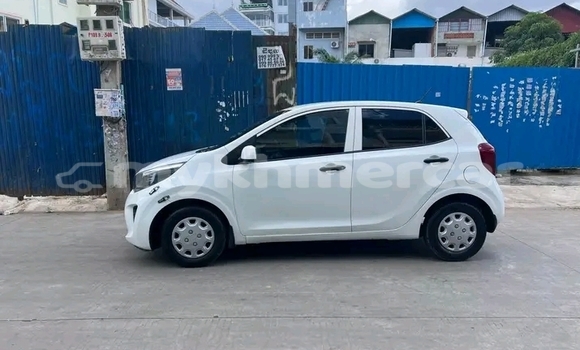 Acheter Occasion Voiture Kia Picanto Blanc à Chbar Mon, Kampong Speu Province Acheter Occasion Voiture Kia Picanto Blanc à Chbar Mon, Kampong Speu Province