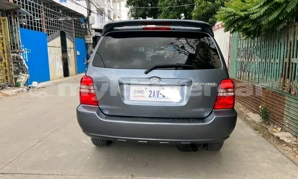 Acheter Occasion Voiture Toyota Highlander Autre à Chbar Mon, Kampong Speu Province Acheter Occasion Voiture Toyota Highlander Autre à Chbar Mon, Kampong Speu Province
