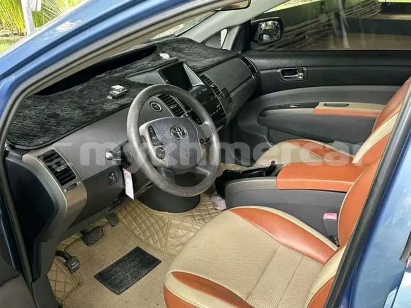 Big with watermark toyota prius kampong speu province chbar mon 9388