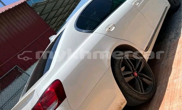 Buy Used Lexus GS White Car in Chbar Mon in Kampong Speu Province
