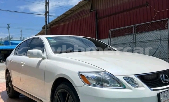 Acheter Occasion Voiture Lexus GS Blanc à Chbar Mon, Kampong Speu Province Acheter Occasion Voiture Lexus GS Blanc à Chbar Mon, Kampong Speu Province