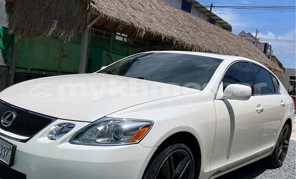 Acheter Occasion Voiture Lexus GS Blanc à Chbar Mon, Kampong Speu Province Acheter Occasion Voiture Lexus GS Blanc à Chbar Mon, Kampong Speu Province