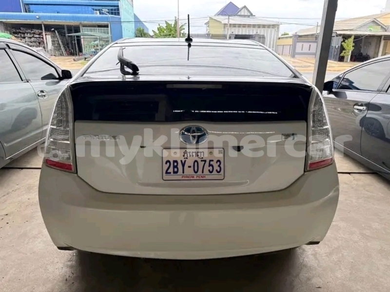 Big with watermark toyota prius kampong speu province chbar mon 9396