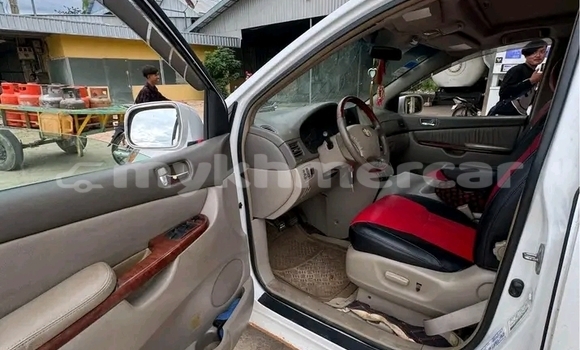 Acheter Occasion Voiture Toyota Prius Blanc à Chbar Mon, Kampong Speu Province Acheter Occasion Voiture Toyota Prius Blanc à Chbar Mon, Kampong Speu Province