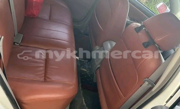 Acheter Occasion Voiture Toyota Corolla Blanc à Chbar Mon, Kampong Speu Province Acheter Occasion Voiture Toyota Corolla Blanc à Chbar Mon, Kampong Speu Province