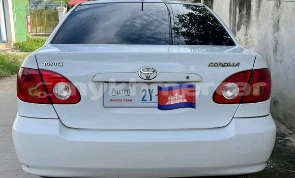 Acheter Occasion Voiture Toyota Corolla Blanc à Chbar Mon, Kampong Speu Province Acheter Occasion Voiture Toyota Corolla Blanc à Chbar Mon, Kampong Speu Province